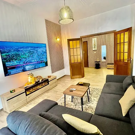 Tiger Deluxe Apartment Rome 50 M From Tram Apartamento *